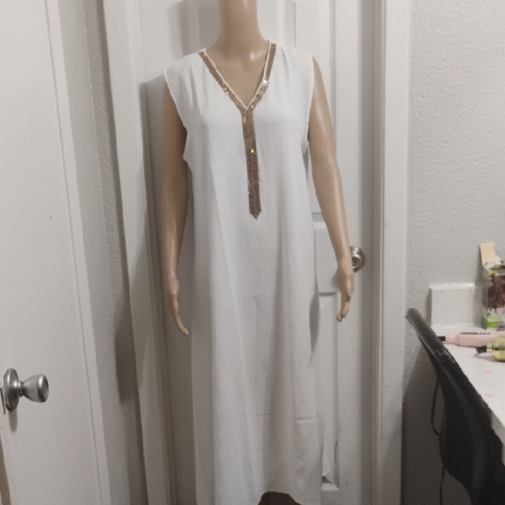 White Sleeveless Maxi Dress with Gold Accent - Picture 7 of 10